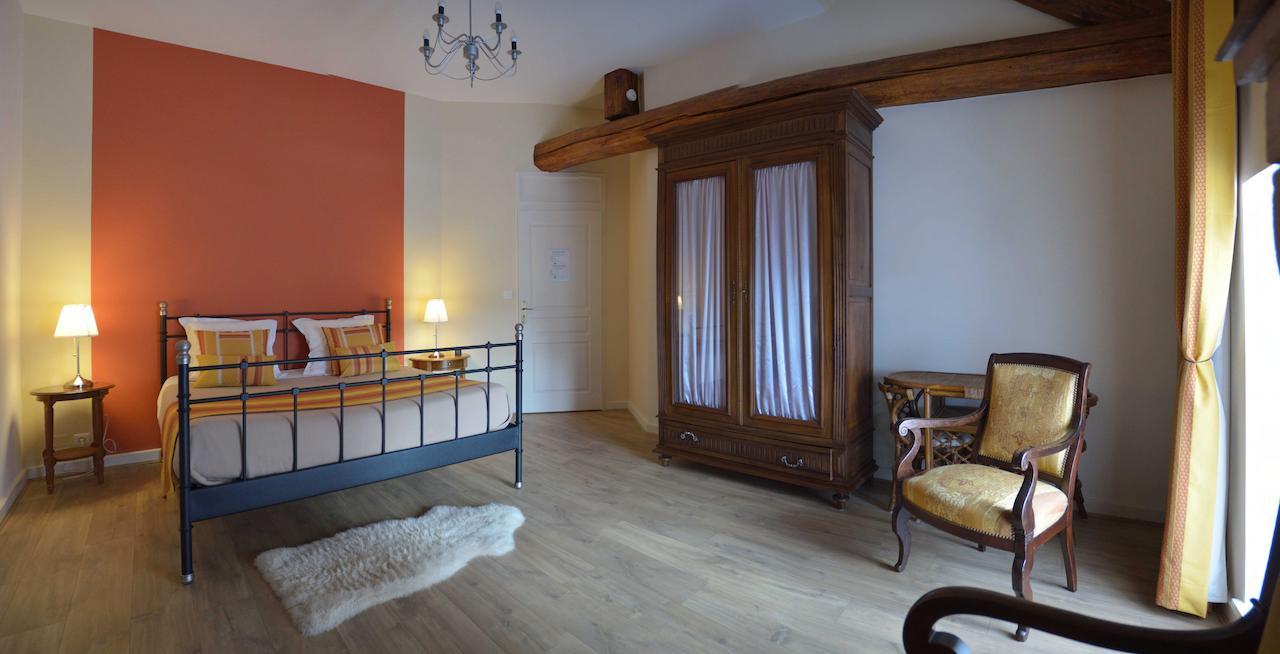 Chambre D'Hotes Le Jardin Des Pierres Dorees Marcy Habitación foto
